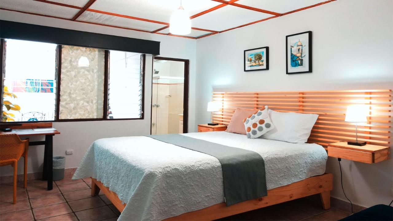 Trebol Amarillo Bed & Breakfast Escazú Extérieur photo